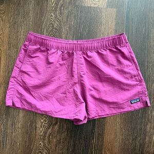 PATAGONIA women barely baggies shorts 2 1/2" in amaranth pink